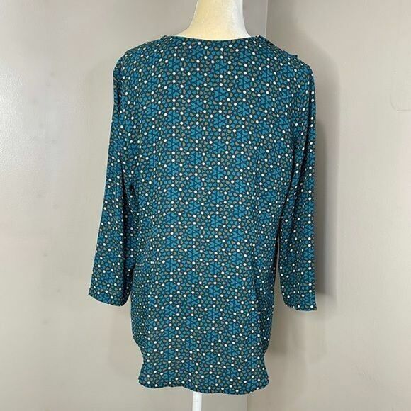 Van Heusen Women’s Top Blouse Size M Ruffle Neck Green 3/4 Sleeves - Picture 9 of 16